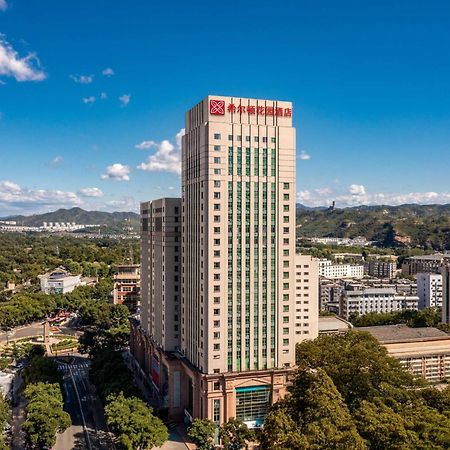 Hilton Garden Inn Chengde Mountain Resort Экстерьер фото